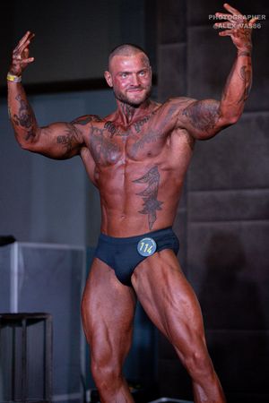 СLASSIC PHYSIQUE +178